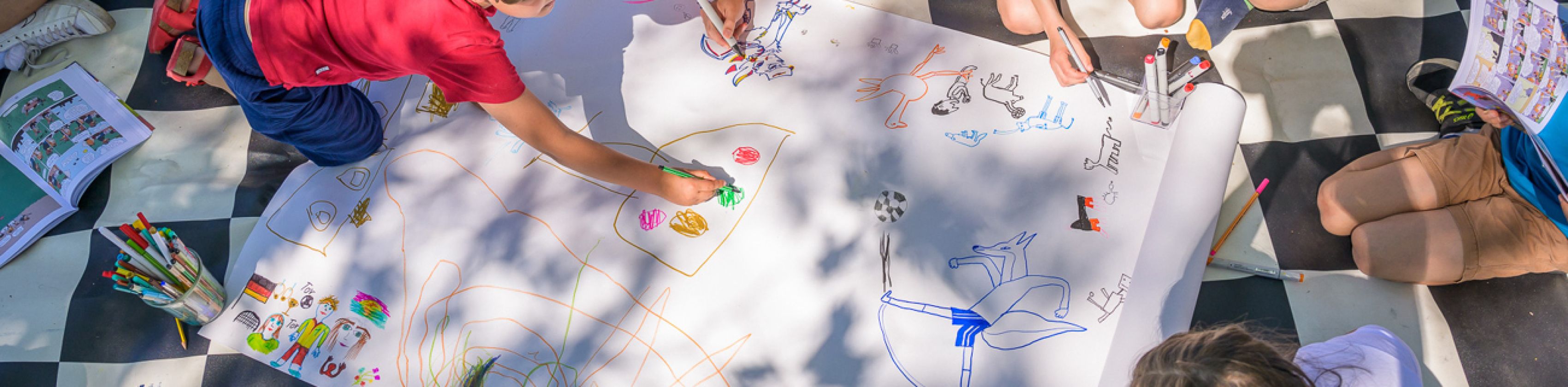 Die Blubbernde Konferenz - Eine Workshopwoche mit Comicstrips, Sprechblasen und Bäng! (8-12 Jahre) Die Blubbernde Konferenz - Eine Workshopwoche mit Comicstrips, Sprechblasen und Bäng! (8-12 Jahre)