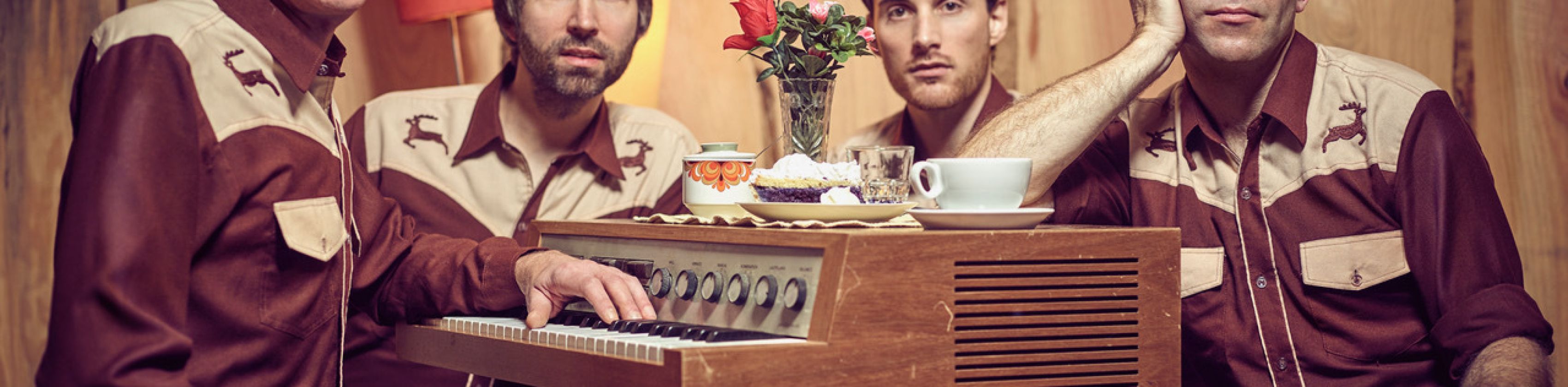 LEOPOLD KRAUS WELLENKAPELLE - Kings of Black Forest Surf - Die grosse Wellenkapelle Festivität LEOPOLD KRAUS WELLENKAPELLE - Kings of Black Forest Surf - Die grosse Wellenkapelle Festivität