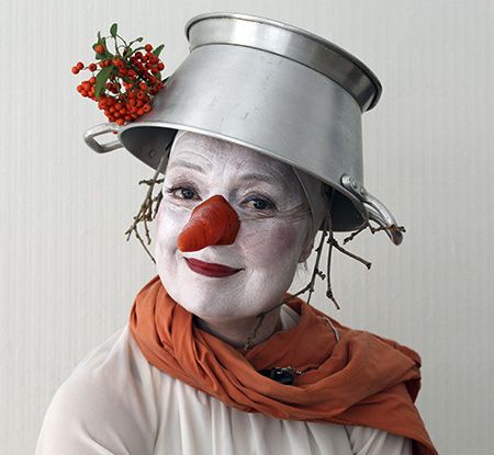 TheaterWerkstatt Freiburg - The Snow Woman TheaterWerkstatt Freiburg - The Snow Woman