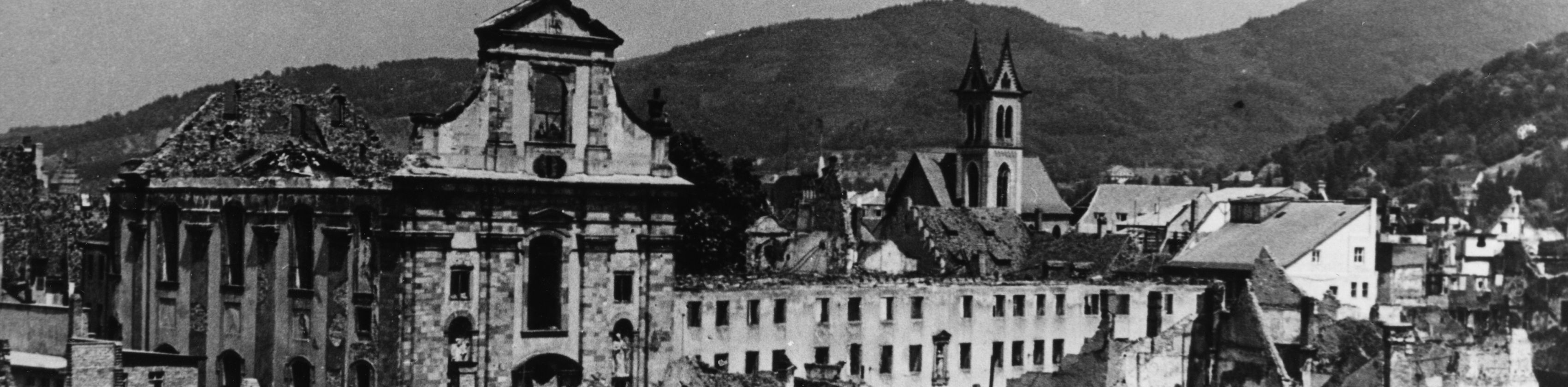 Alte Universität nach Luftangriff, © Universitätsarchiv Alte Universität nach Luftangriff, © Universitätsarchiv