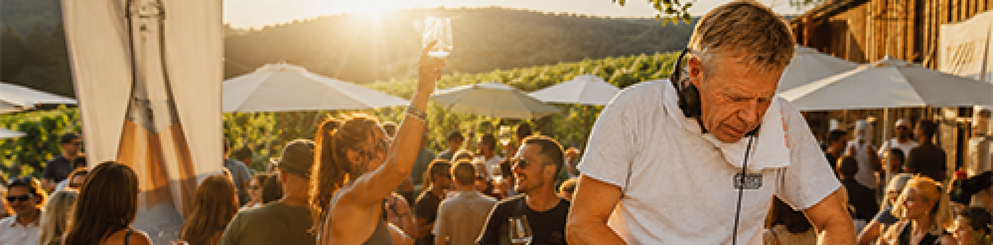 wein-und-musik-ki, © KI/Staatsweingut Freiburg wein-und-musik-ki, © KI/Staatsweingut Freiburg