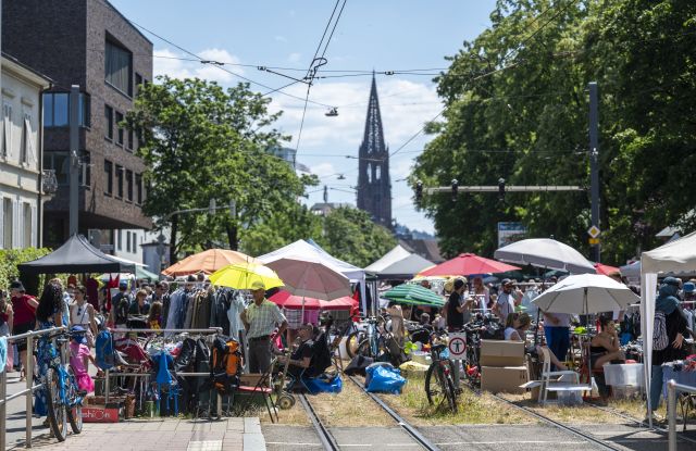 Flohmarkt & Sommerfest Habsburgerstra&szlig;e, &copy; Stadt Freiburg-Seeger