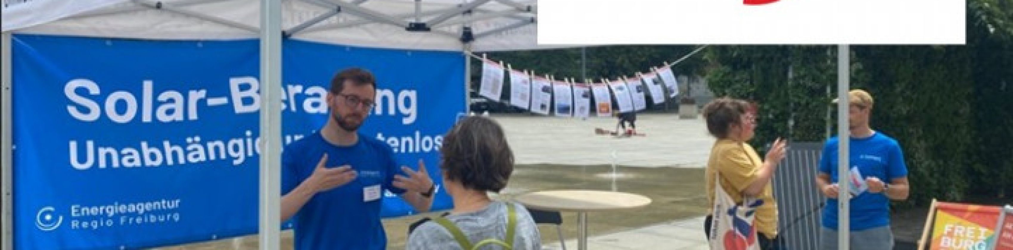 foto_va_seite_infostand-uai-720x432, &copy; Copyright