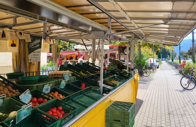 March&eacute; du vendredi de Haslach