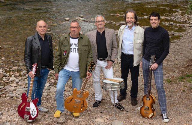 No Plastic Band - Live 2025