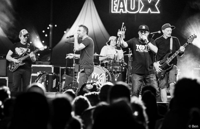 Les Barbeaux - Bomba!