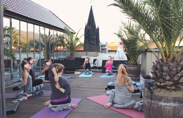 Roof top yoga with a view of Münster