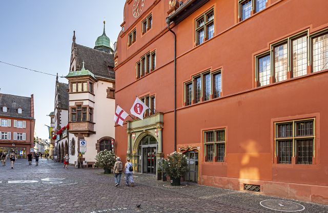 Tourist-Information-Au&szlig;enansicht-FWTM-Spiegelhalter.29, &copy; FWTM-Spiegelhalter