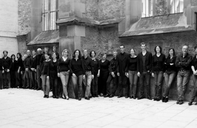FEUER - Concert for choir and percussion with video installation
