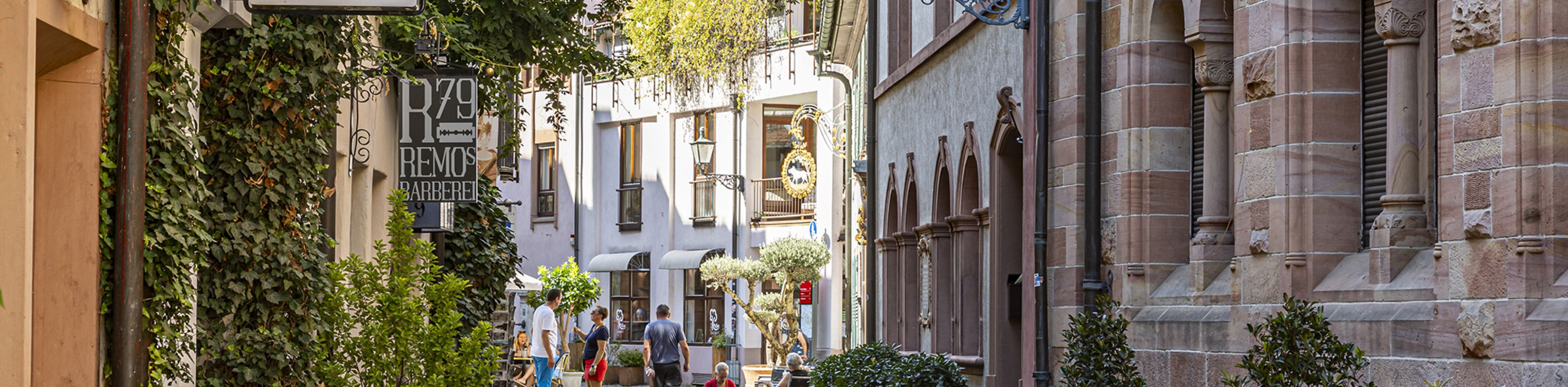 Konviktstra&szlig;e-FWTM-Spiegelhalter.44