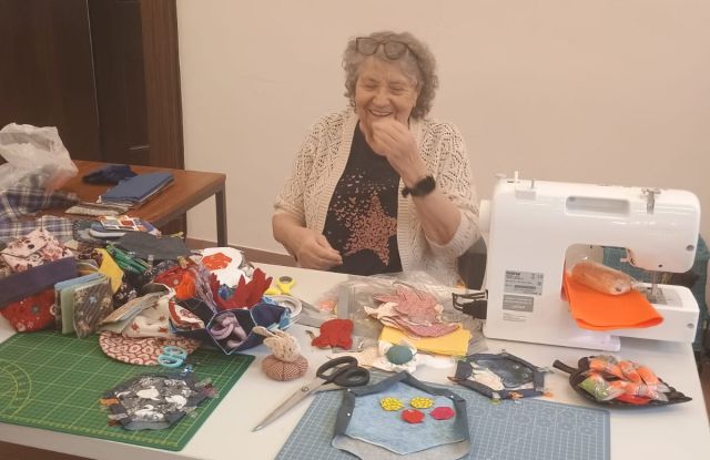 Tricot et couture à l'office du tourisme