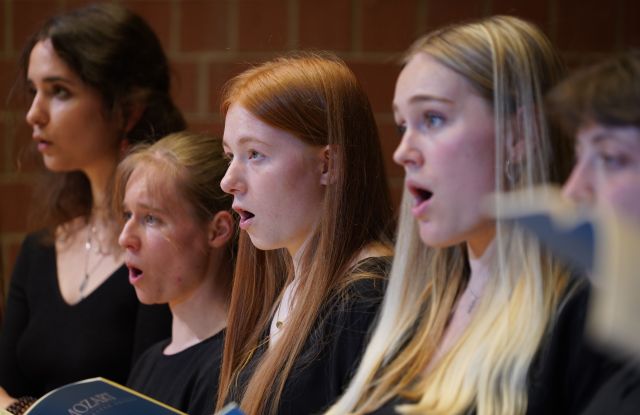 Mendelssohn - Paulus - Werkstatt- und Mitsingkonzert des Oratorienkurses mit Chor, Solisten und Kammerensemble