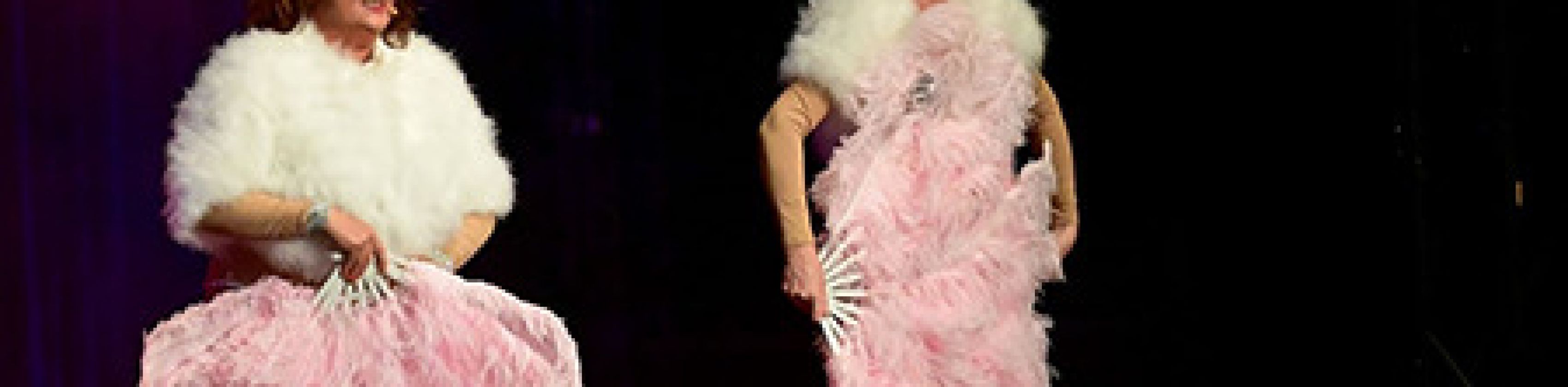 ALTE MÄDCHEN - Macht