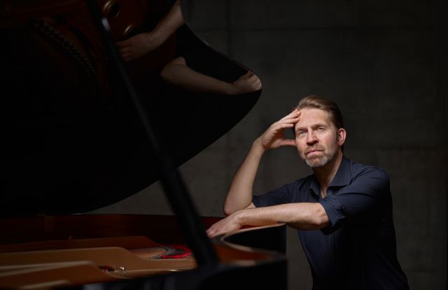 LeifOve Andsnes(c)HelgeHansen main biography photo, © Helge Hansen