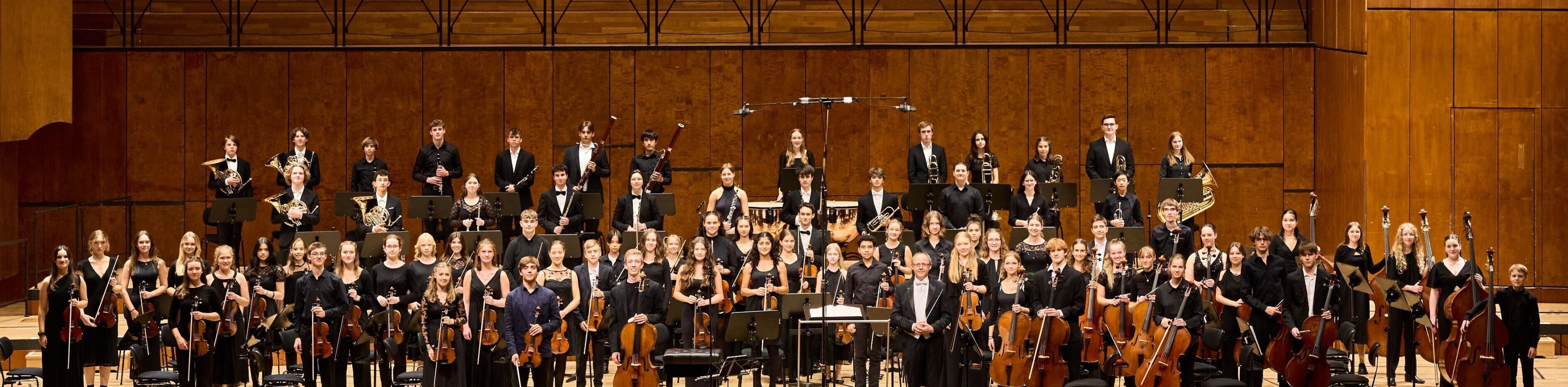 Schüler-Symphonie-Orchester Baden-Württemberg - Antonín Dvorák: Cellokonzert h-Moll, Johannes Brahms: Symphonie Nr. 4 e-Moll