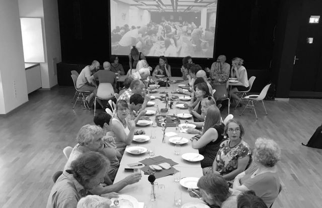 Long table - start of the season with soup and bread