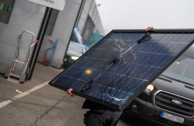 Photovoltaic information stand