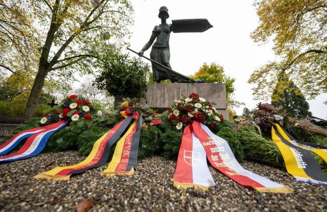 Remembrance ceremony for Remembrance Day