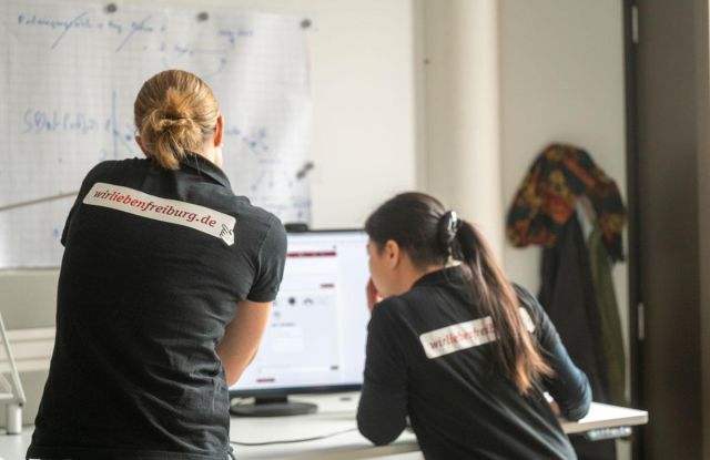 "Company insight on site" of the contact point for women and work