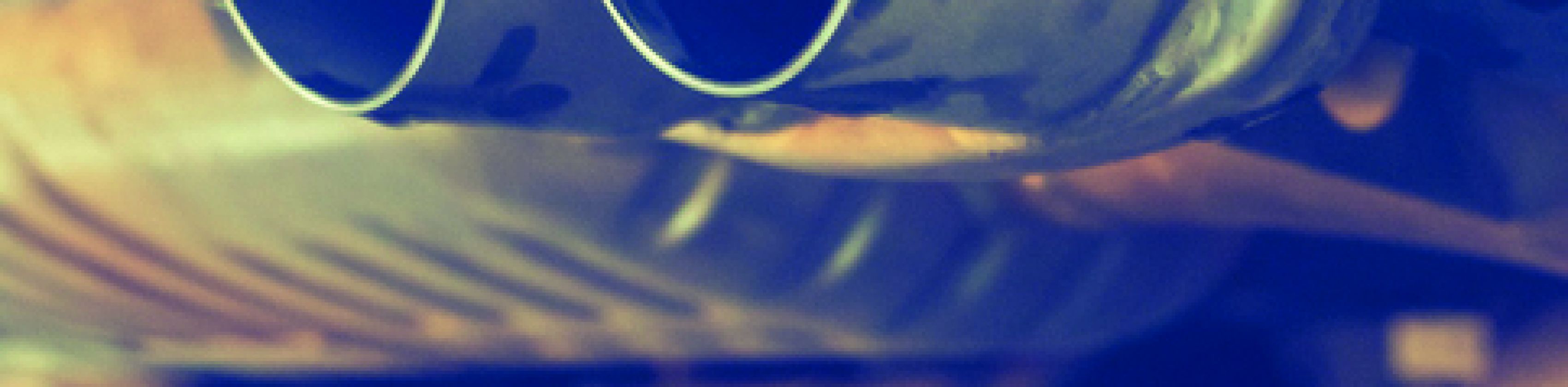 doppelrohr-auspuff-by-istock