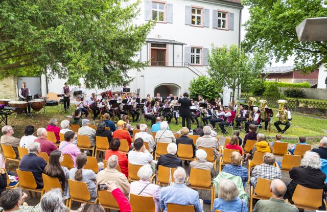 Musical rendezvous in the parish garden (OpenAir)