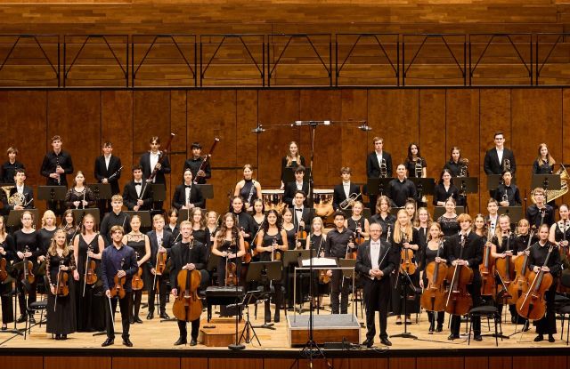 Schüler-Symphonie-Orchester Baden-Württemberg - Antonín Dvorák : Concerto pour violoncelle en si mineur, Johannes Brahms : Symphonie n° 4 en mi mineur