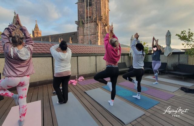 Roof Top Yoga x Flying Mat Yoga in Freiburg 1